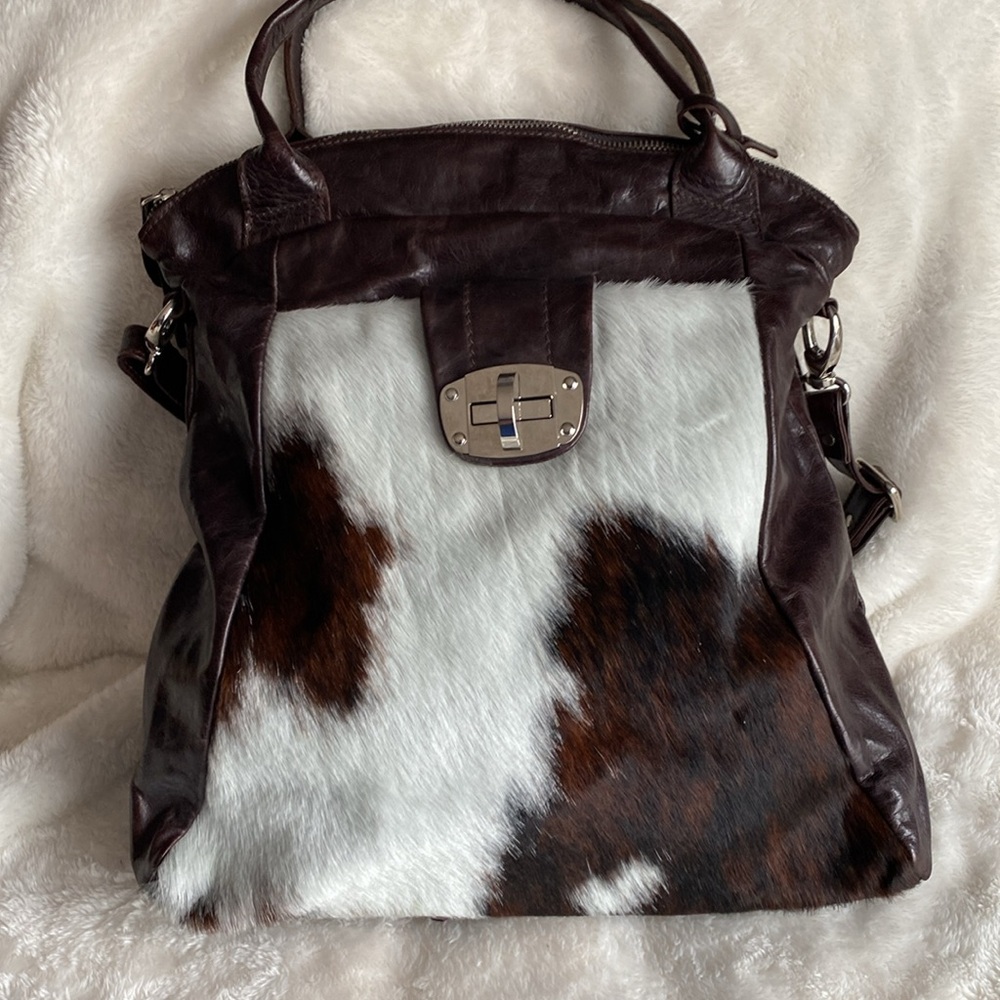 NWOT Del Conte Italian Leather Bag Convertable Strap Bag with Cowhide Accent